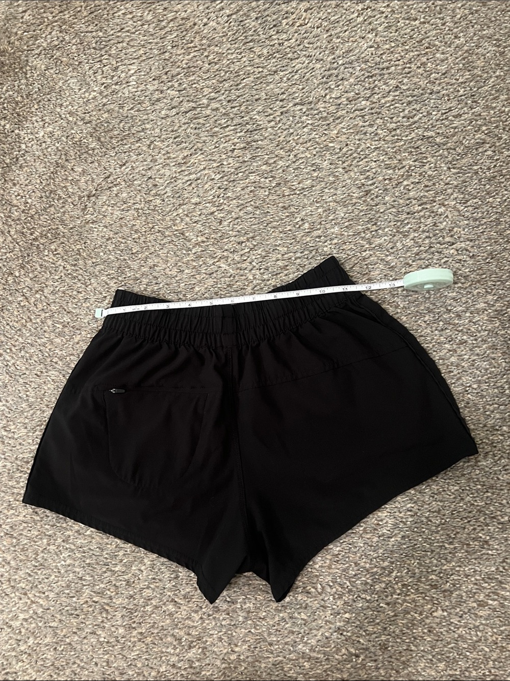 Vuori black shorts. Xs - Picture 6 of 8
